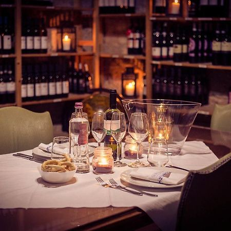 Varallo Pombia Hotel Ristorante La Perla מראה חיצוני תמונה