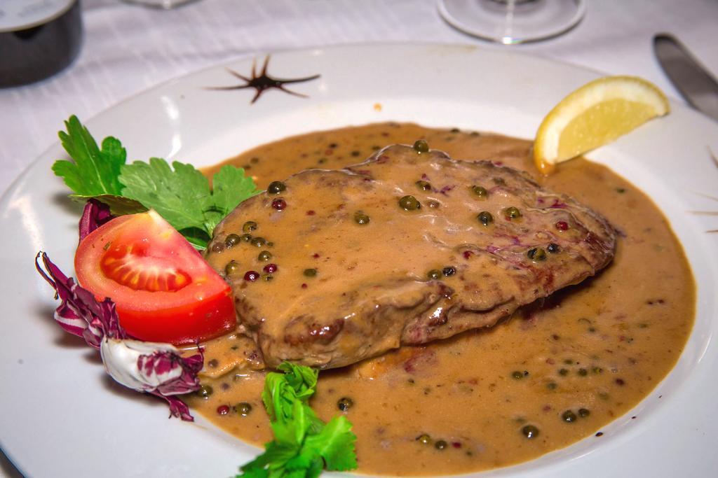 Varallo Pombia Hotel Ristorante La Perla מראה חיצוני תמונה